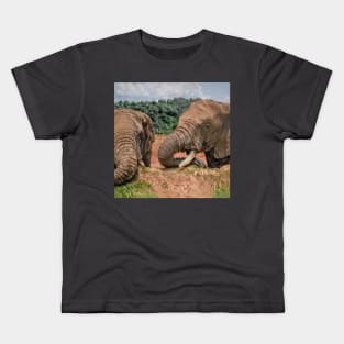 Cute elephant (animal, baby elephant, elephant art, cage the elephant and elephant painting) Kids T-Shirt